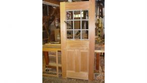 Fabrication Insert Wavy Glass for Period Storm Door